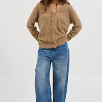 Dionne Cardi Latte