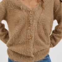 Dionne Cardi Latte