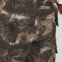 Mischief Camo Pants Green