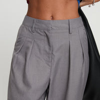 Expertise Low Rise Pleat Pant Grey
