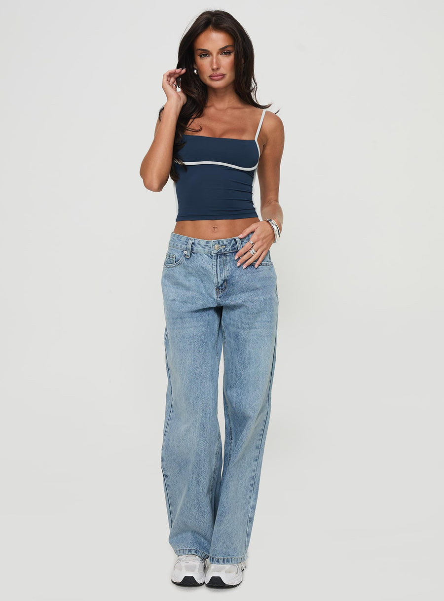 Serenitia Mid Rise Straight Leg Jeans Light Wash