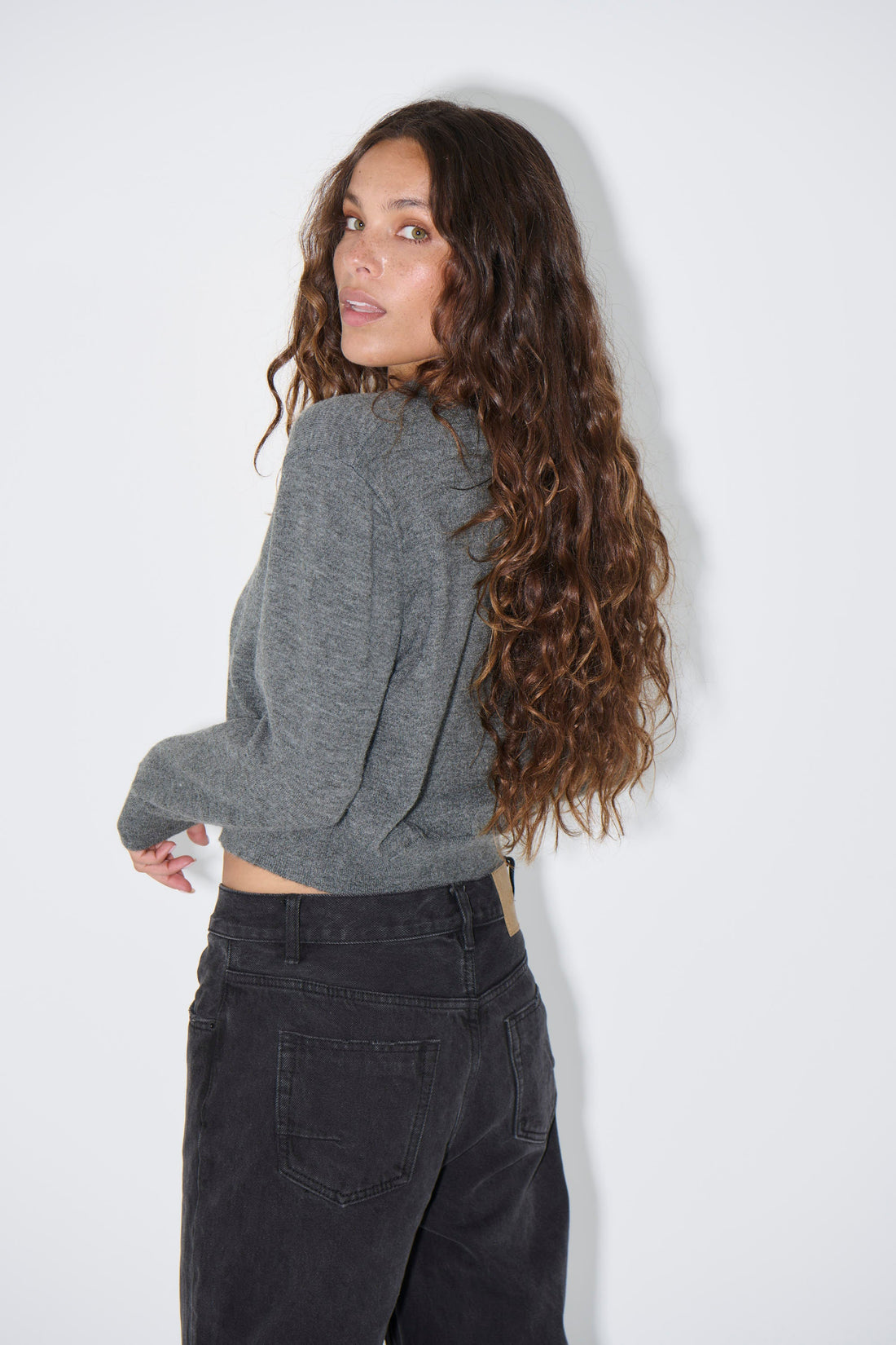Ella Cardi Charcoal