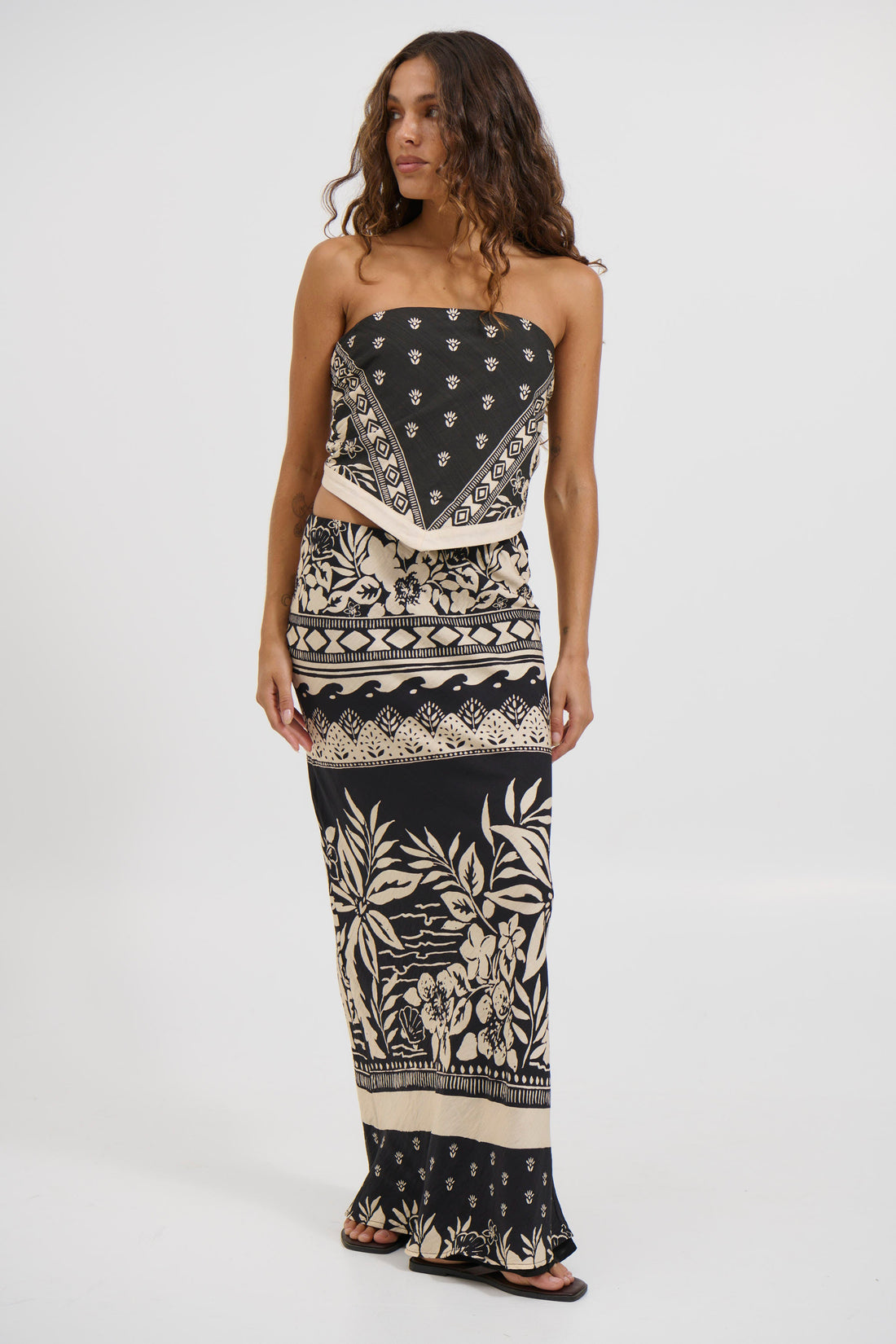 Miranto Maxi Skirt Milosa Black