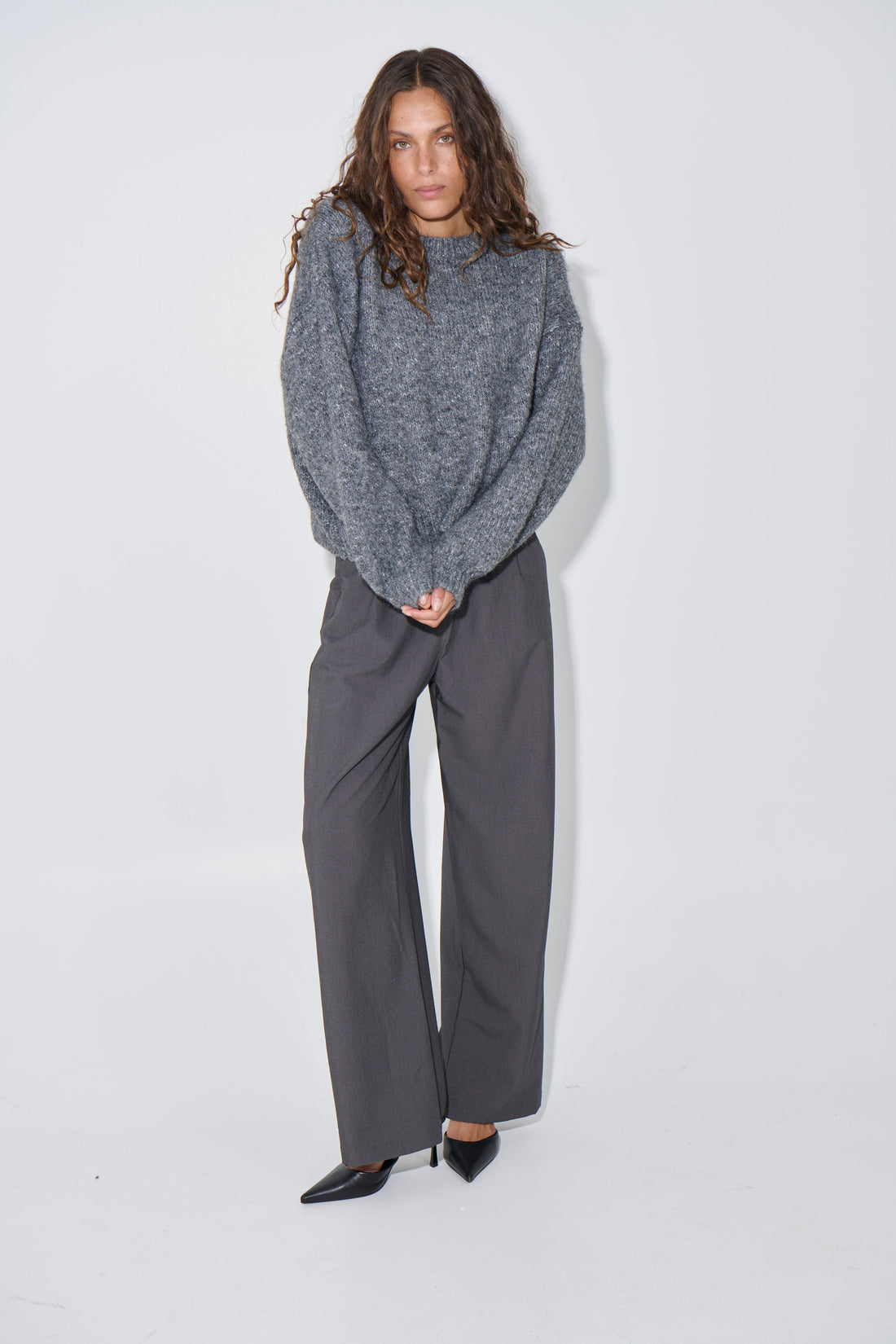 Amber Knit Charcoal