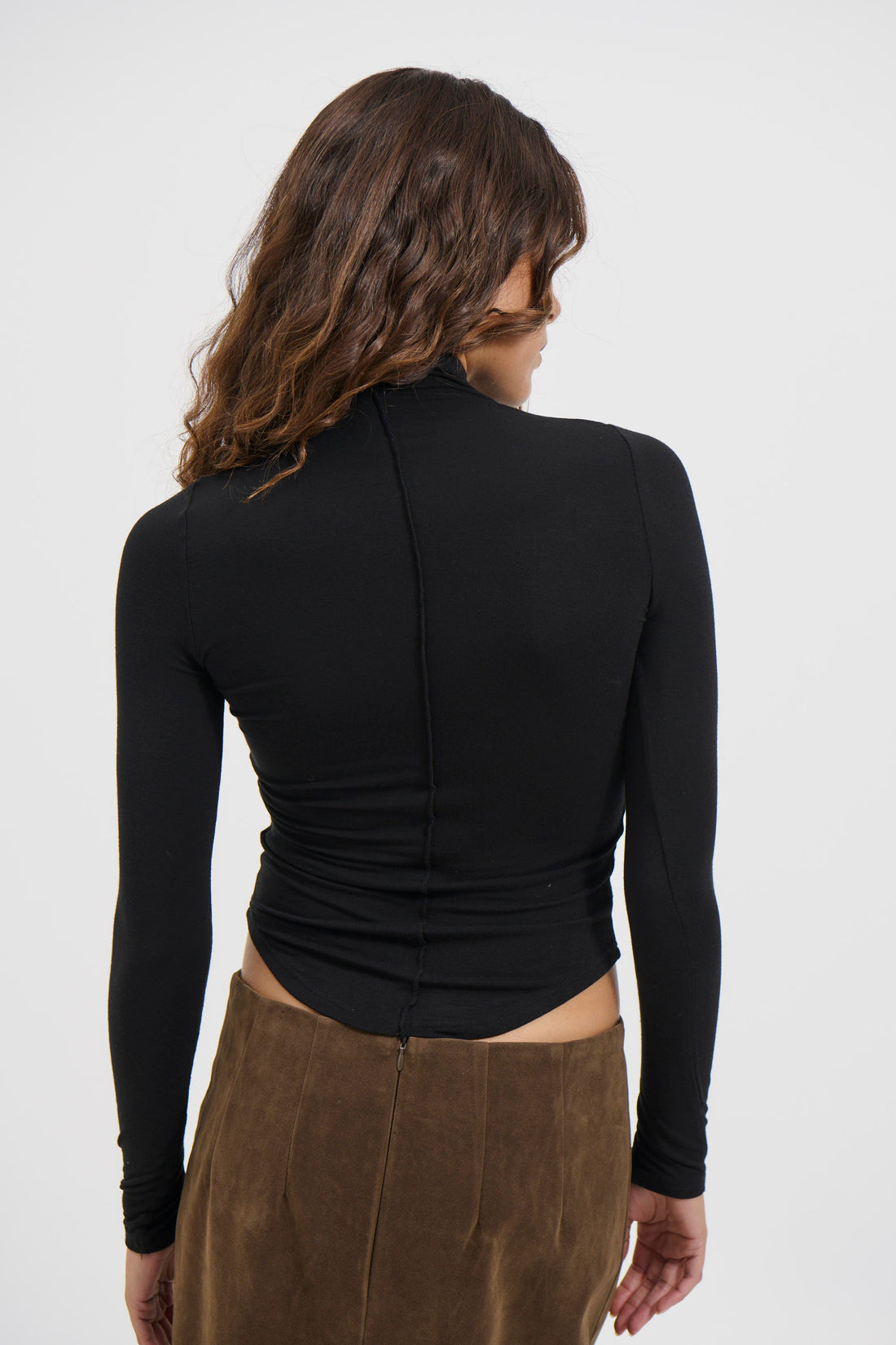 Anisa Turtle Neck Shadow
