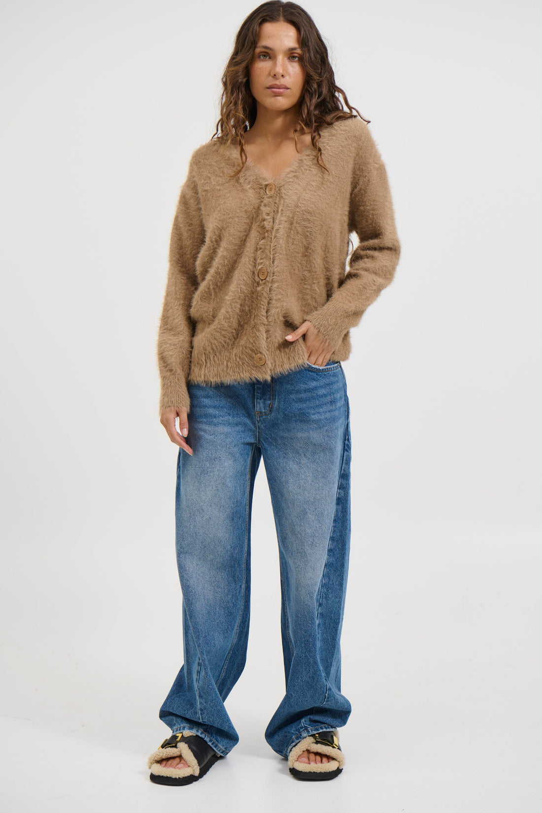 Dionne Cardi Latte