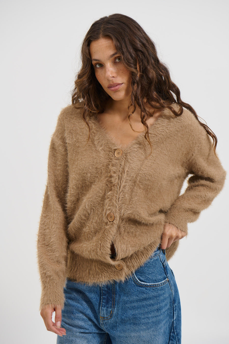 Dionne Cardi Latte