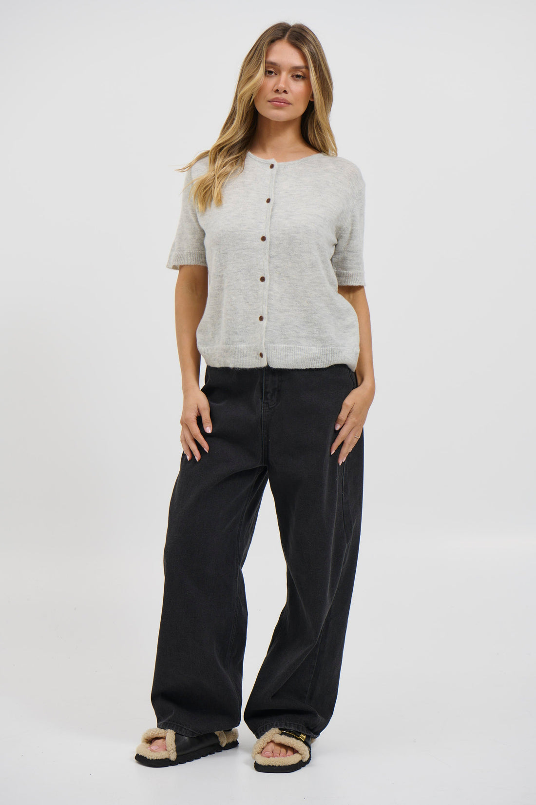 Geisha Short Sleeve Top Grey