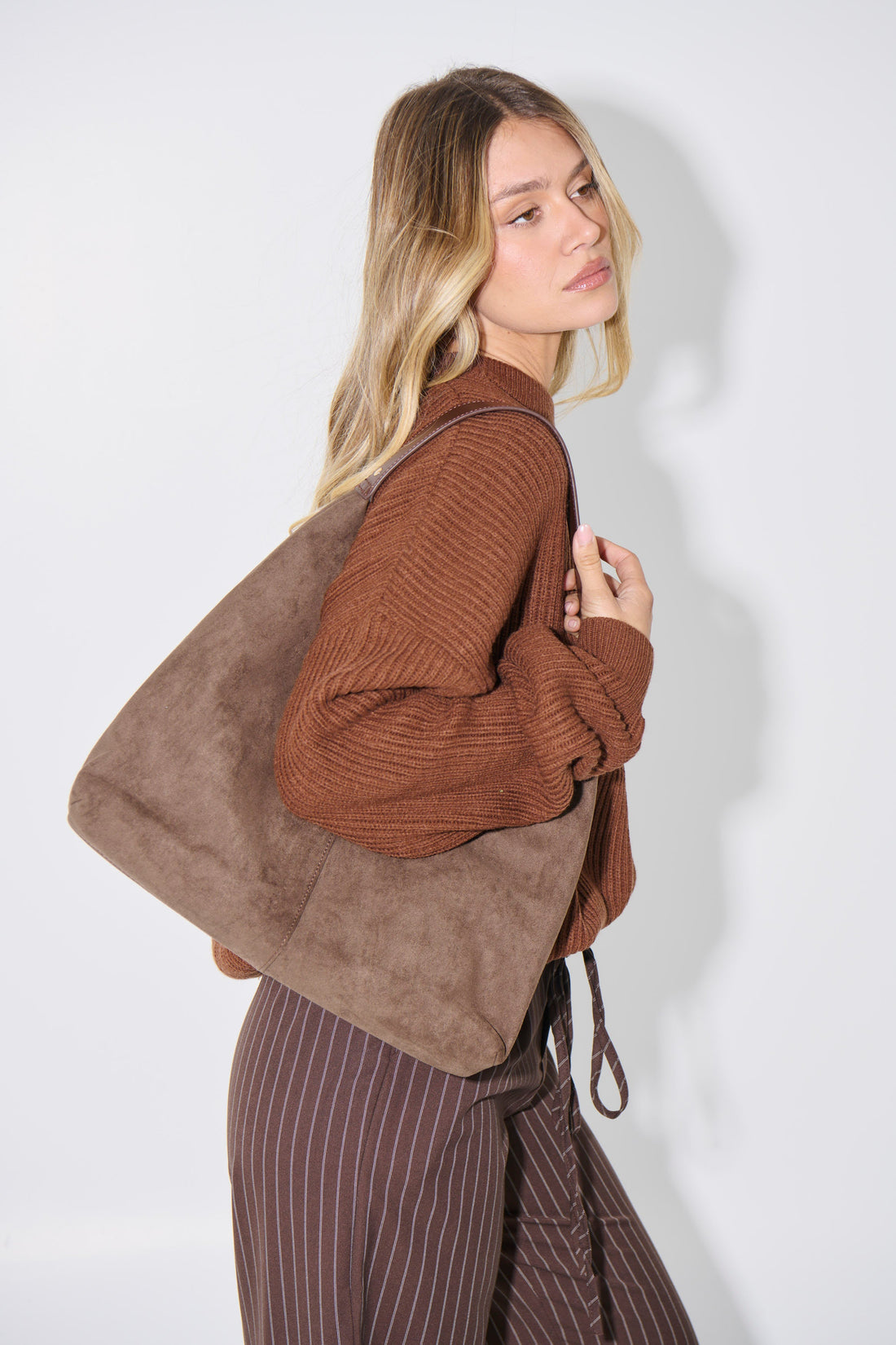 Unisex Drop Sleeve Heavy Knit Choc