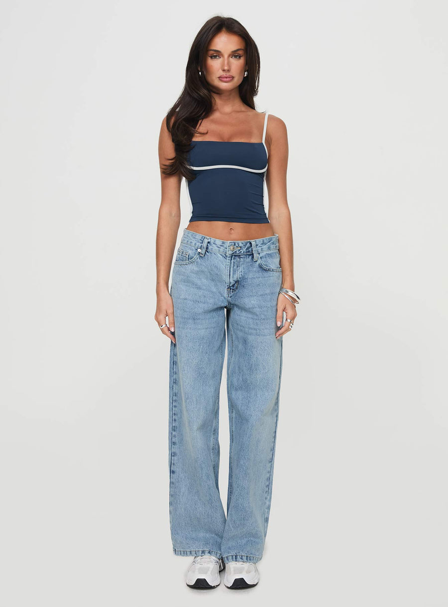 Serenitia Mid Rise Straight Leg Jeans Light Wash