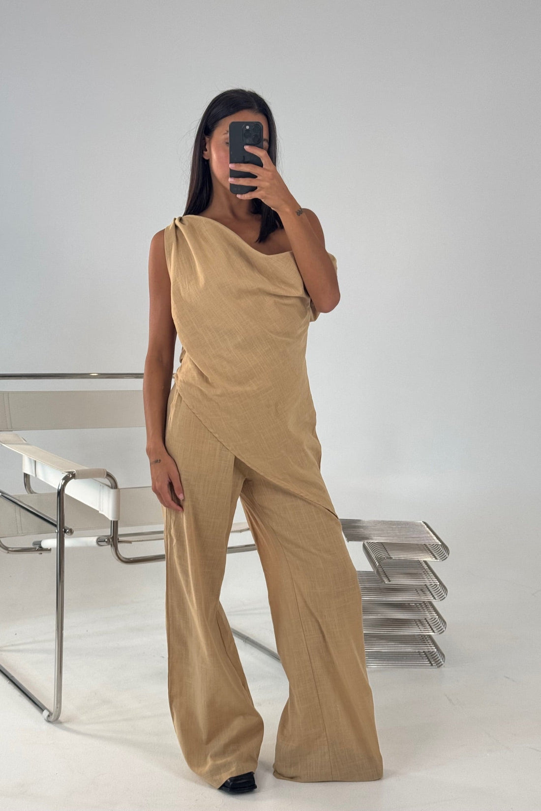 Tasi Set Tan
